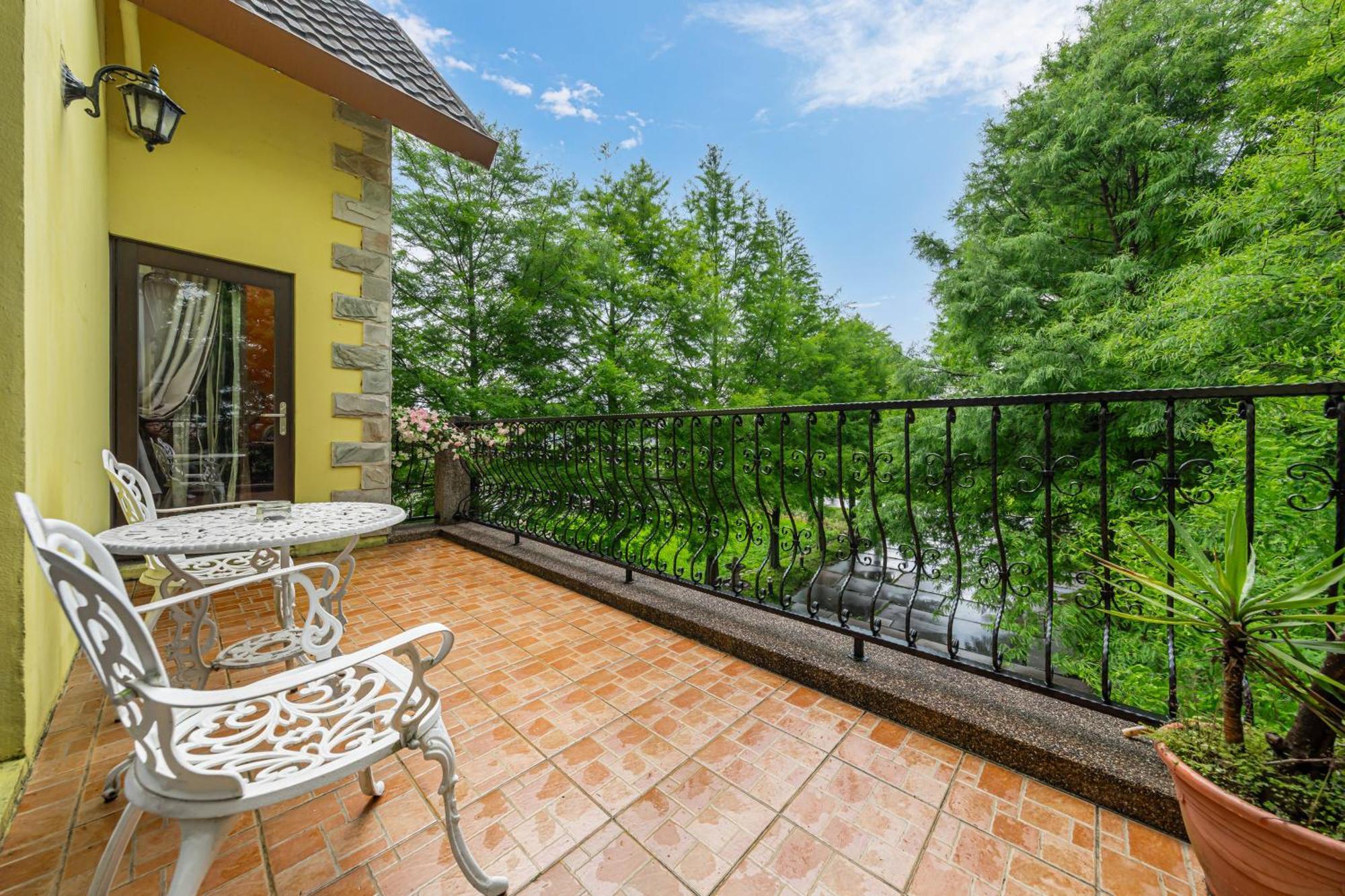 Happiness Pass On Apartment Wujie Bagian luar foto